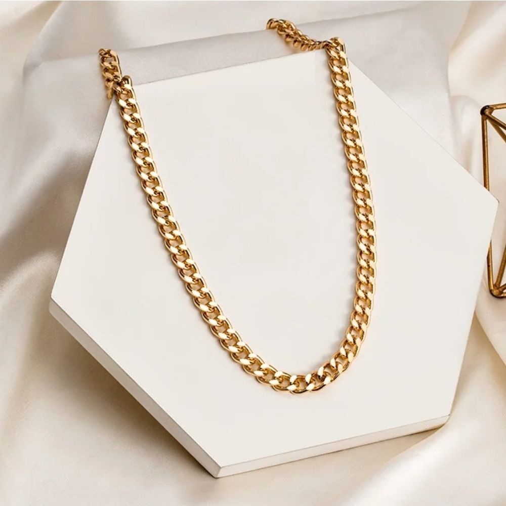Gold Flat Curb Chain Necklace 9mm thick 20 inches long - Picture 5 of 5